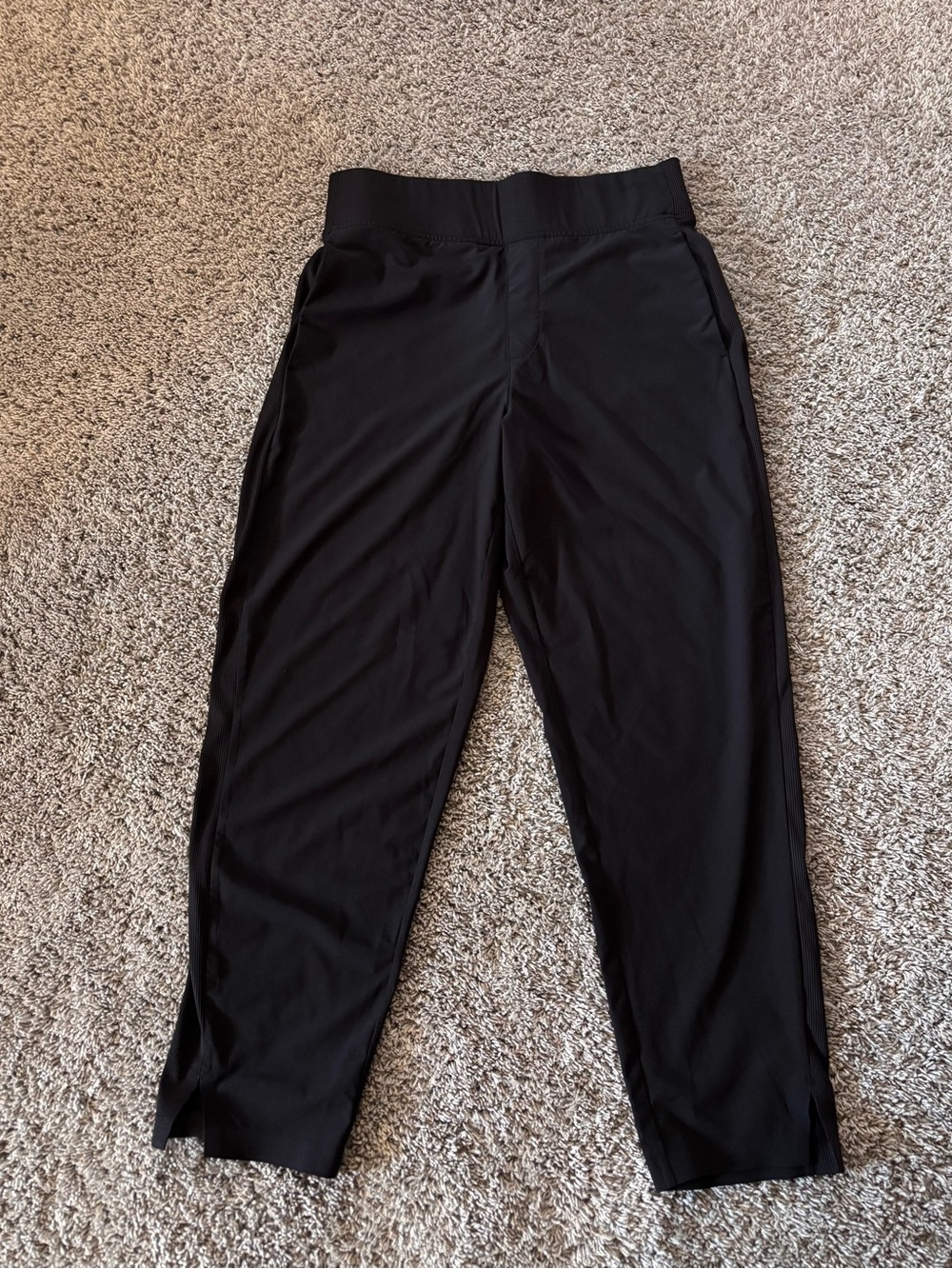 Kirkland Signature Black Pull On Ladies Ankle Light Athleisure Pants Size S
